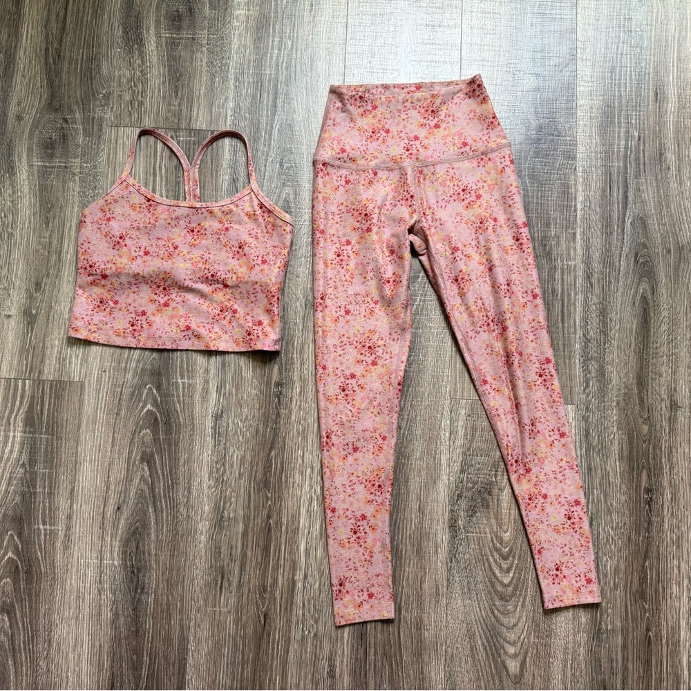 Beyond Yoga Pink Floral Athletic Set XS/S